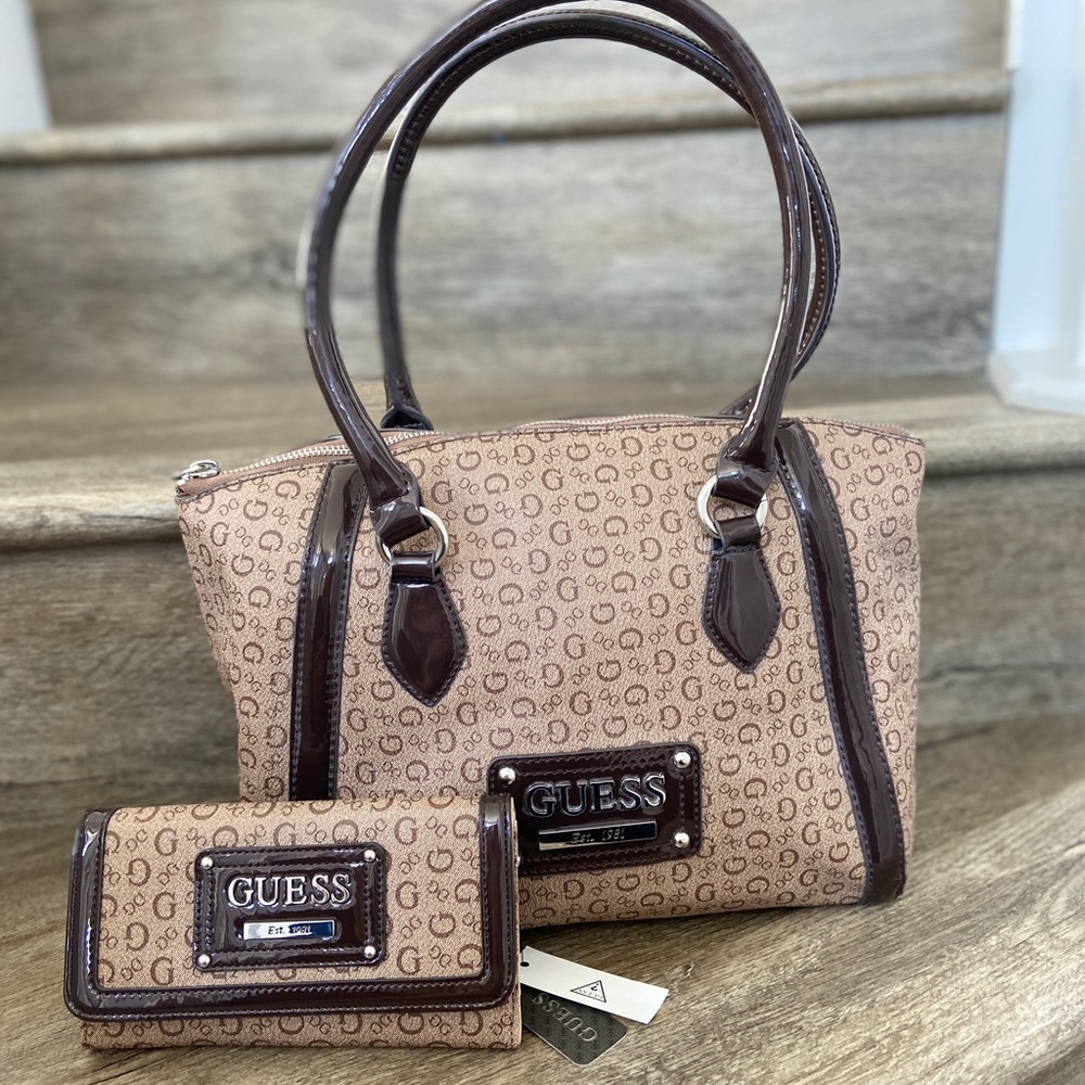 Guess medium satchel and wallet set